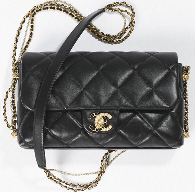 Chanel Flap Bag With Pearl And Woven Chain CC Logo Chanel Flap Bag With Pearl And Woven Chain CC Logo