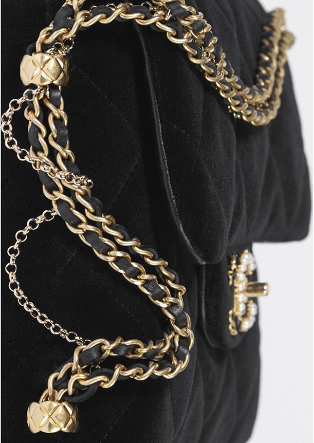 Chanel Mini Flap Bag With Pearl And Woven Chain CC Logo Chanel Mini Flap Bag With Pearl And Woven Chain CC Logo