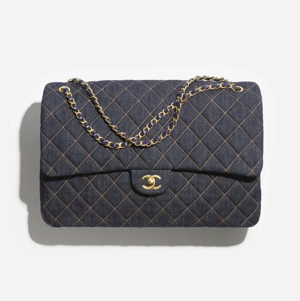 chanel maxi flapbag denim gold tone metal AS5640B23489U7663